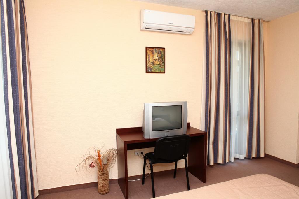 Hotel Time Out-Sandanski Bagian luar foto