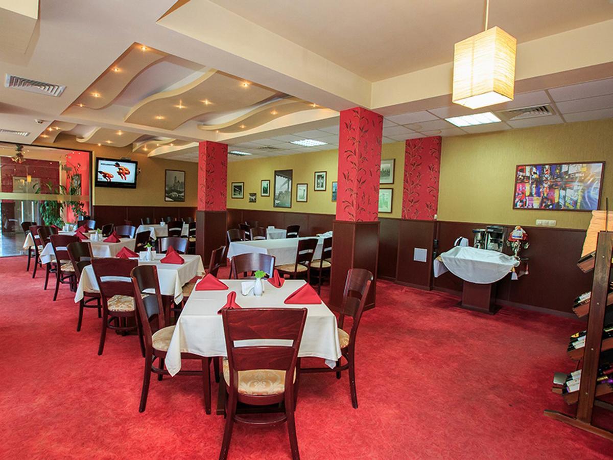 Hotel Time Out-Sandanski Bagian luar foto