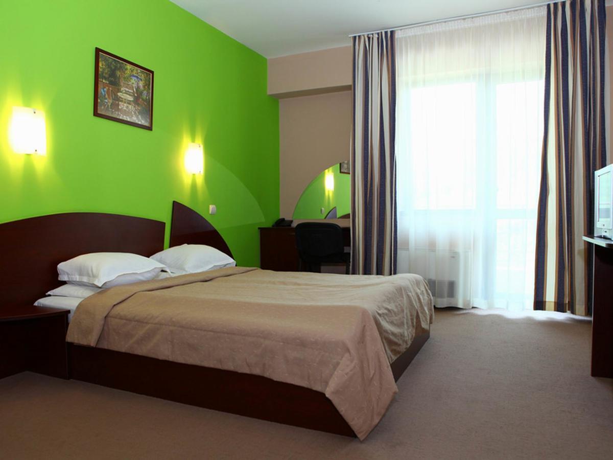 Hotel Time Out-Sandanski Bagian luar foto