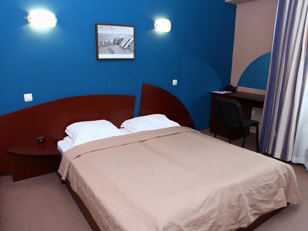 Hotel Time Out-Sandanski Bagian luar foto